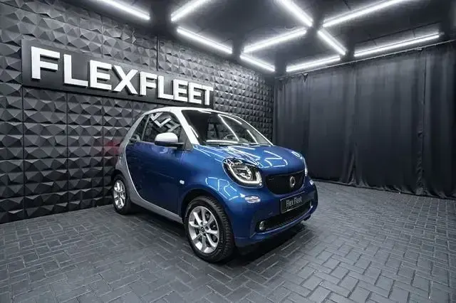 Gebraucht Smart ForTwo Cabrio Passion 90 PS (66 kW) 2016 Blau Cabrio