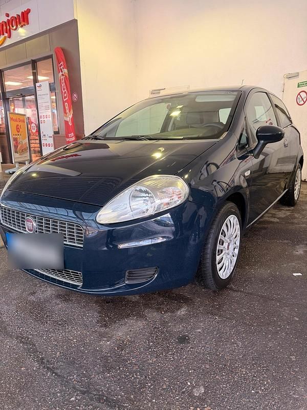 Gebraucht Fiat Punto 79 PS (58 kW) 2009 Blau Kleinwagen