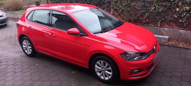 Gebraucht VW Polo Comfortline 95 PS (69 kW) 2019 Rot Kleinwagen