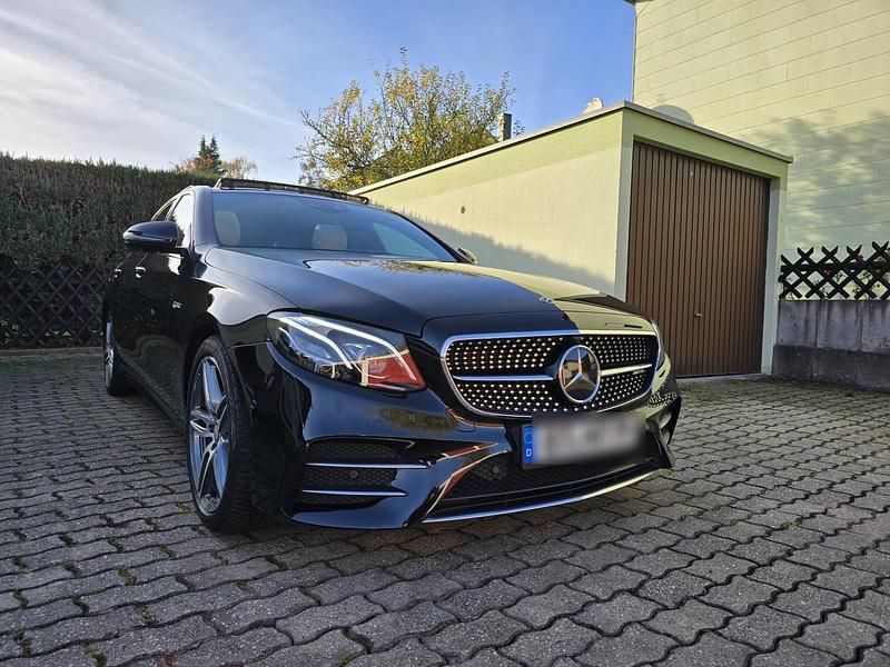 Schwarz Gebraucht 2018 Mercedes E43 AMG AMG Limousine | 45.000 € (Teuer) - Bild 1/4