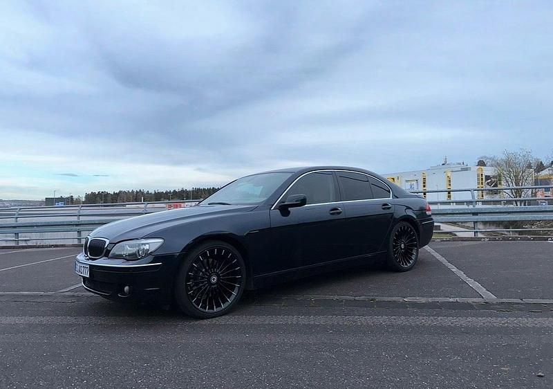Gebraucht BMW 730 231 PS (169 kW) 2005 Blau Limousine