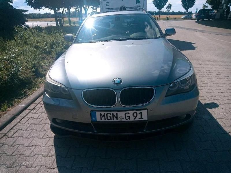 Gebraucht BMW 530 2004 Grau Kombi