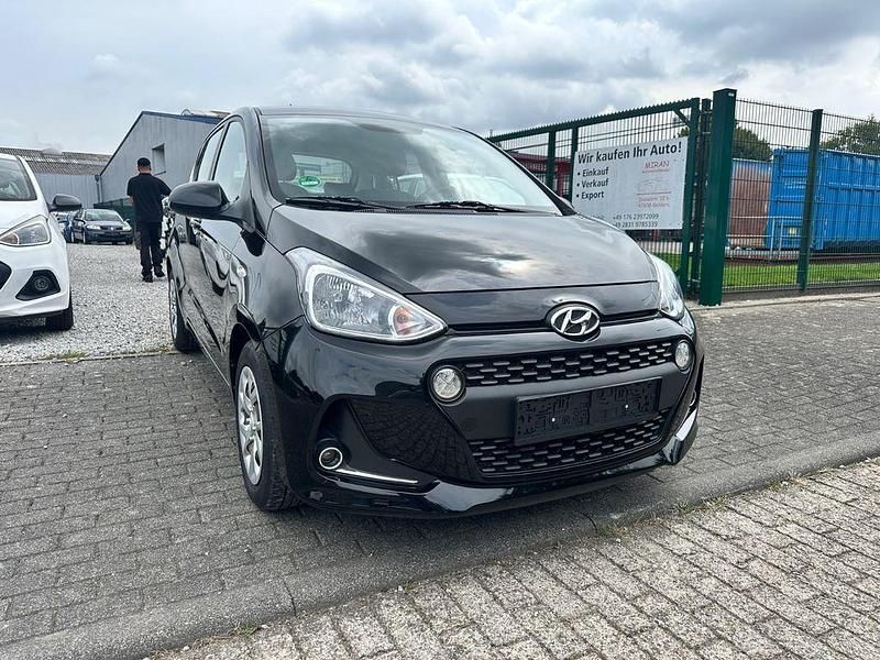 Schwarz Gebraucht 2020 Hyundai i10 YES! Kleinwagen | 7.900 € (Guter Preis) - Bild 1/4
