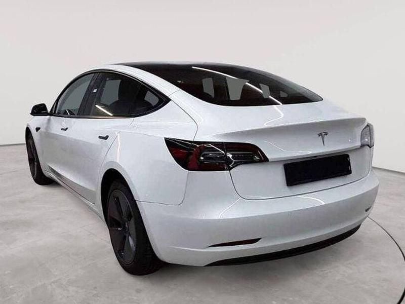 Gebraucht Tesla Model 3 Standard Range Plus 239 kW (325 PS) 2021 Pearl white multicoat Limousine