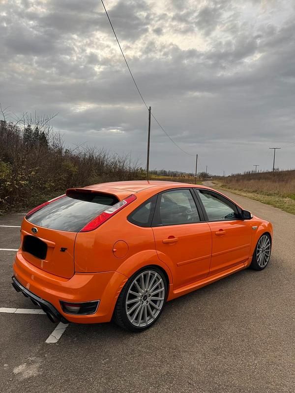 Gebraucht Ford Focus ST 225 PS (165 kW) 2006 Orange Kleinwagen