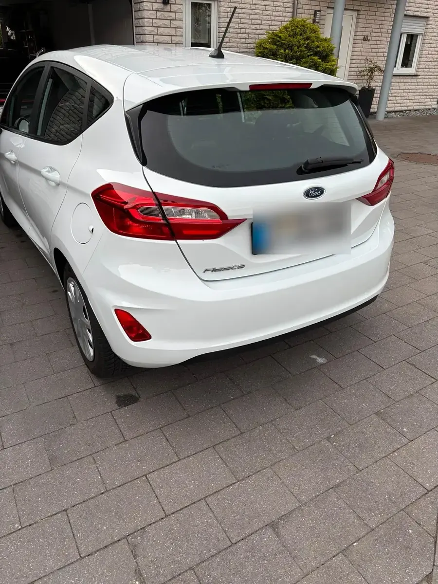 Gebraucht Ford Fiesta 70 PS (51 kW) 2019 Weiß Kleinwagen