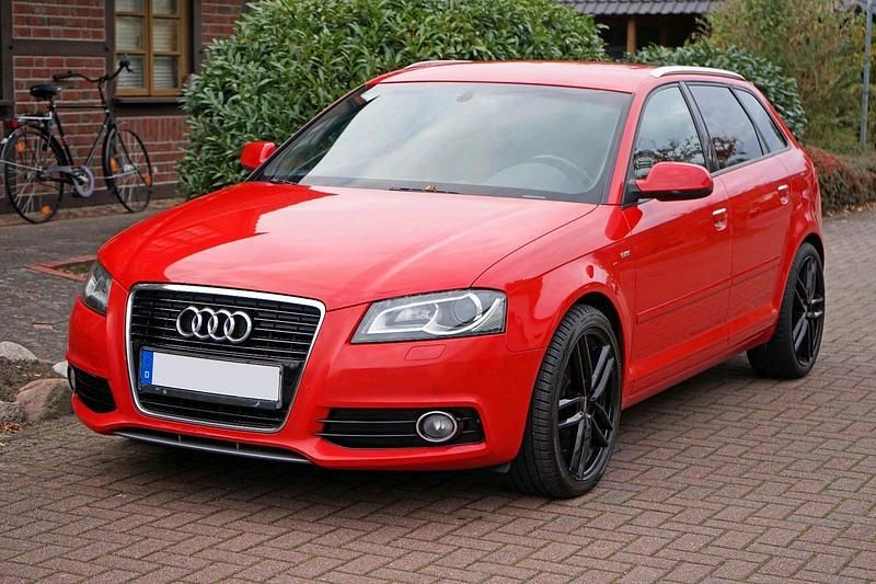 Rot Gebraucht 2011 Audi A3 S-Line Kombi | 8.950 € (Fairer Preis) - Bild 1/4