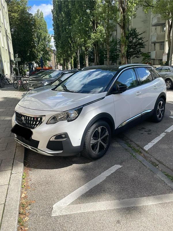 Weiß Gebraucht 2017 Peugeot 3008 SUV | 17.000 € (Fairer Preis) - Bild 1/4