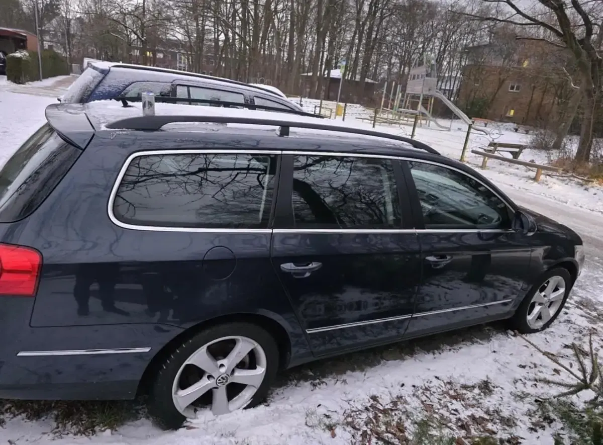 Gebraucht VW Passat 140 PS (102 kW) 2006 Blau Kombi