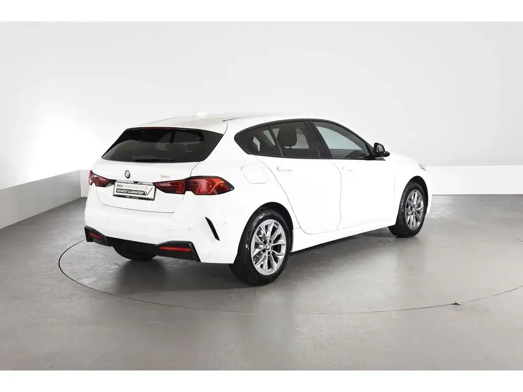 Brugt BMW 120 Performance 156 HK (114 kW) 2025 Hvid Hatchback
