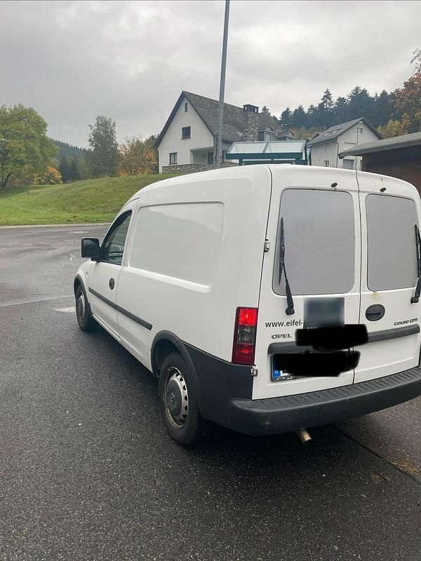 Gebraucht Opel Combo 75 PS (55 kW) 2007 Weiß Van / Kleinbus
