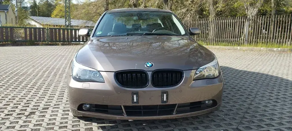 Gebraucht BMW 530 231 PS (169 kW) 2007 Braun Limousine