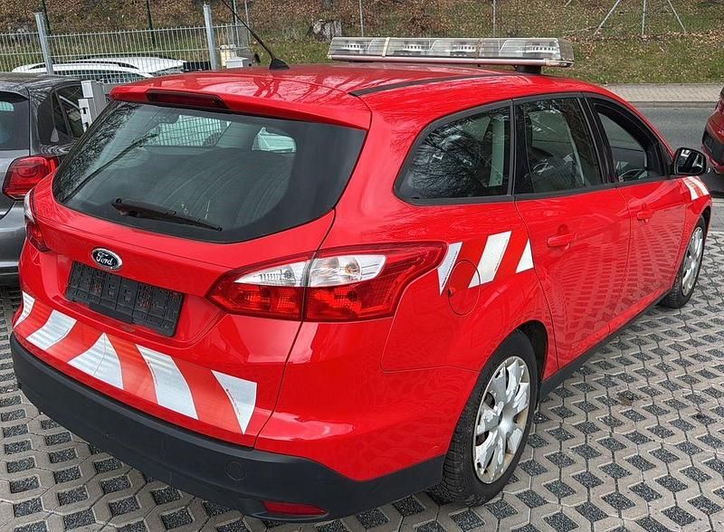 Usado Ford Focus 116 HP (85 kW) 2013 Vermelho Carrinha