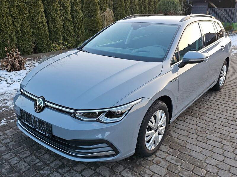 Mondsteingrau Gebraucht 2021 VW Golf VIII Style Kombi | 18.860 € (Superpreis) - Bild 1/4