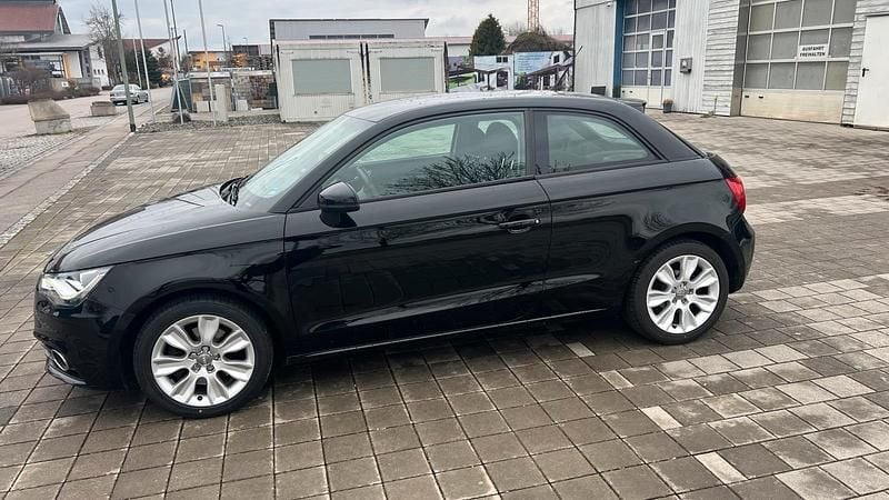 Gebraucht Audi A1 122 PS (89 kW) 2011 Schwarz Kleinwagen
