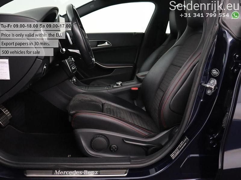 Gebraucht Mercedes CLA180 Shooting Brake AMG 122 PS (89 kW) 2018 Blau Kombi