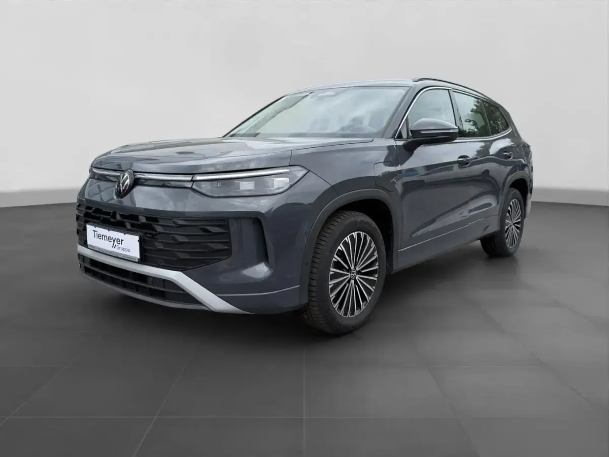 Gebraucht VW Tayron Life 204 PS (150 kW) 2025 Grau SUV