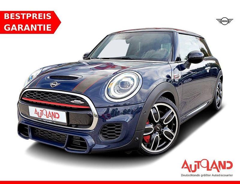 Blau Gebraucht 2020 Mini John Cooper Works Kleinwagen | 26.990 € (Fairer Preis) - Bild 1/4