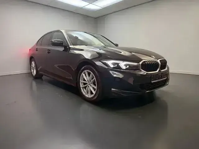 Gebraucht BMW 320 Shadowline 190 PS (139 kW) 2023 Schwarz Limousine