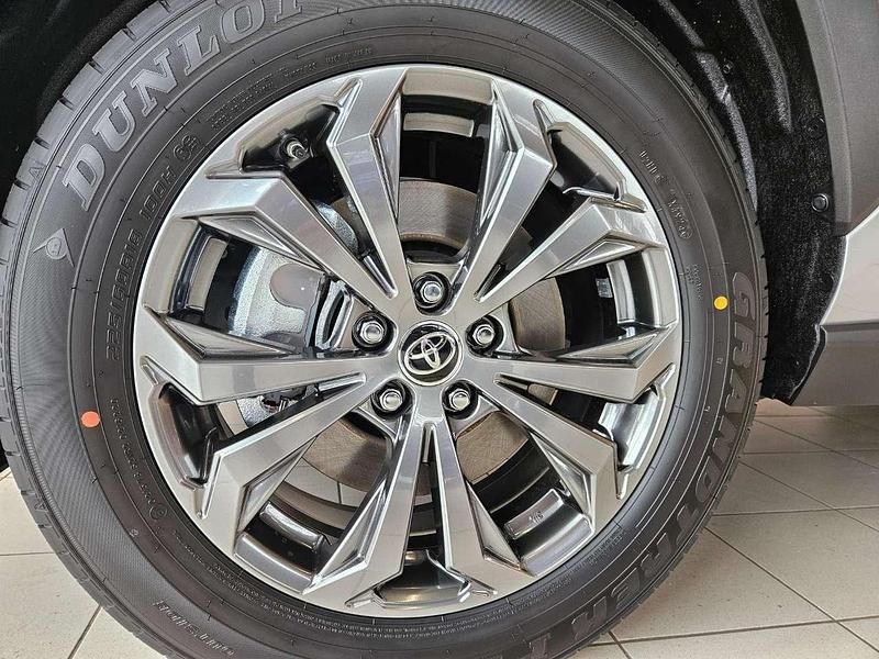 Neu Toyota RAV4 Hybrid 218 PS (160 kW) 2025 Lichtsilber SUV