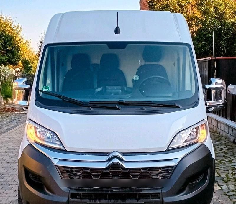 Weiß Gebraucht 2024 Citroën Jumper Van / Kleinbus | 27.500 € (Superpreis) - Bild 1/4