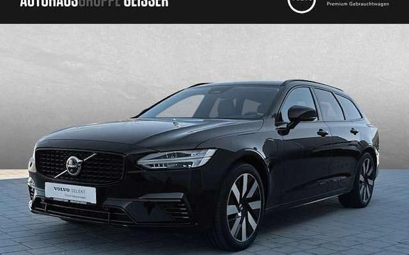 Second-hand Volvo V90 Plus 455 CP (334 kW) 2024 Negru Break