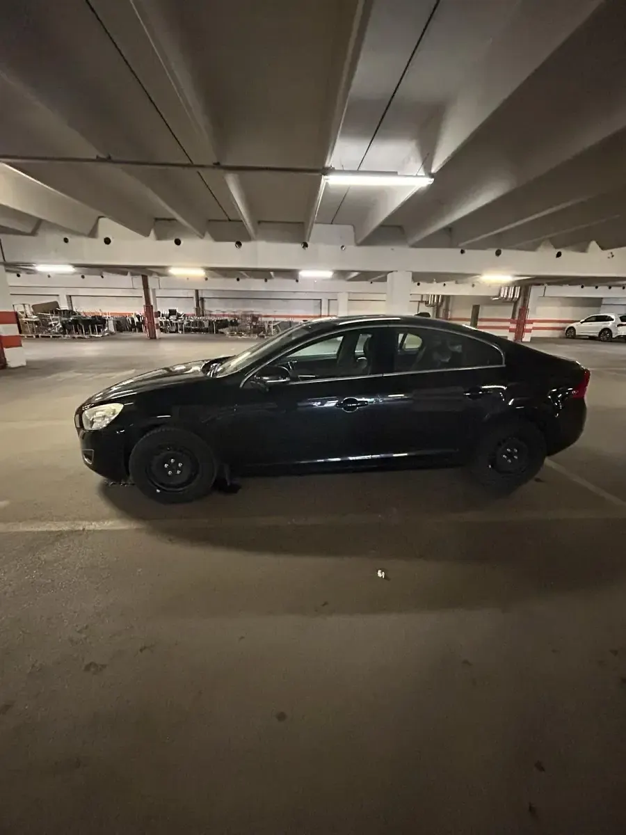 Gebraucht Volvo S60 215 PS (158 kW) 2012 Schwarz Limousine