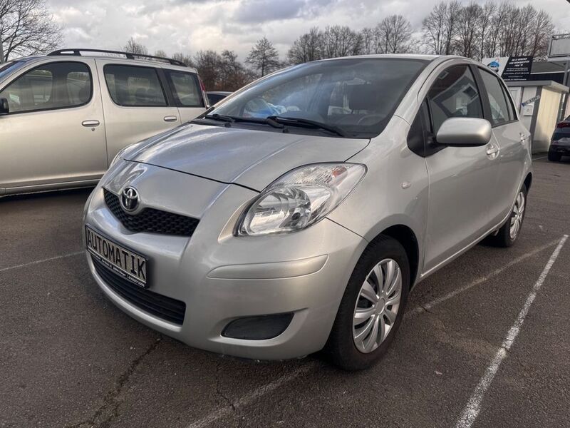 Silber Gebraucht 2009 Toyota Yaris Sol Kleinwagen | 7.490 € (Etwas zu teuer) - Bild 1/4