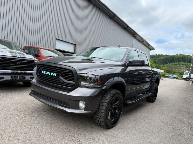 Gebraucht Dodge Ram 401 PS (294 kW) 2021 Weiß Pickup