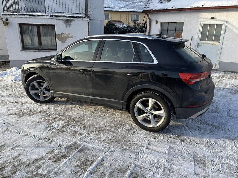 Gebraucht Audi Q3 Ambiente 150 PS (110 kW) 2019 Schwarz SUV
