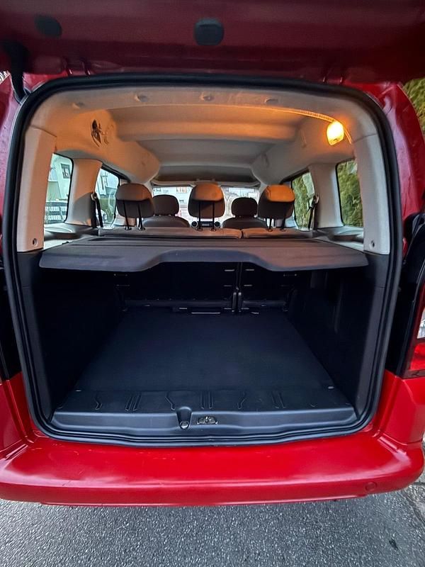 Gebraucht Citroën Berlingo 100 PS (73 kW) 2015 Rot Van / Kleinbus