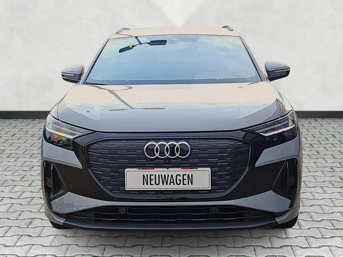 Neu Audi Q4 e-tron Basis 210 kW (286 PS) 2026 Kieselgrau SUV