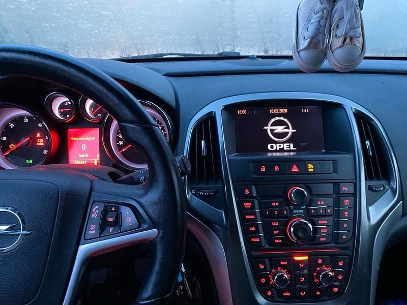 Gebraucht Opel Astra 160 PS (117 kW) 2011 Schwarz Kombi