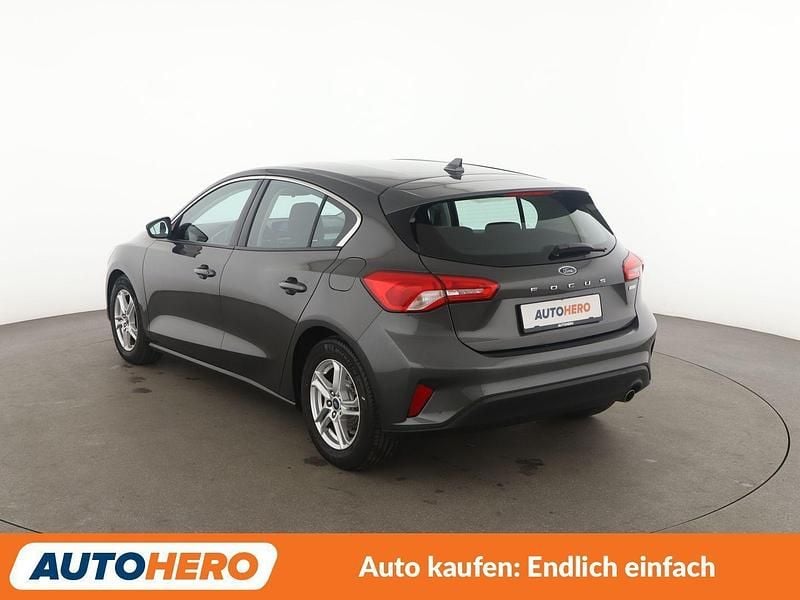 Gebraucht Ford Focus Cool & Connect 125 PS (91 kW) 2018 Grau Limousine