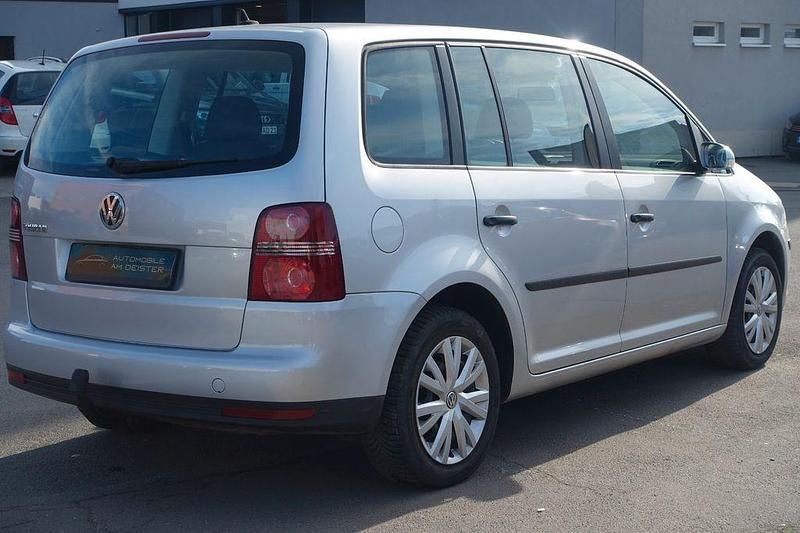 Gebraucht VW Touran Conceptline 102 PS (75 kW) 2008 Silber Van / Kleinbus