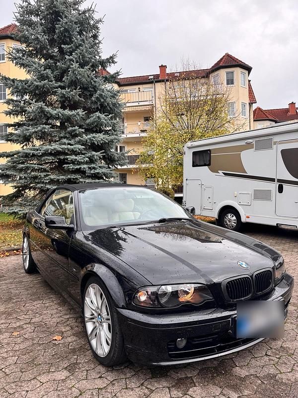 Gebraucht BMW 320 Cabriolet 177 PS (130 kW) 2003 Schwarz Cabrio