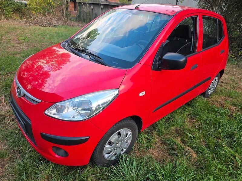 Rot Gebraucht 2008 Hyundai i10 Kleinwagen | 1.000 € (Superpreis) - Bild 1/4