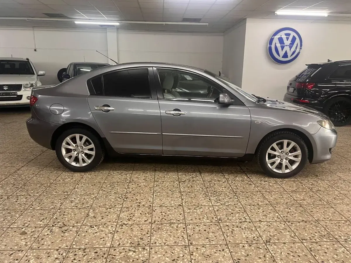 Gebraucht Mazda 3 105 PS (77 kW) 2004 Grau Limousine