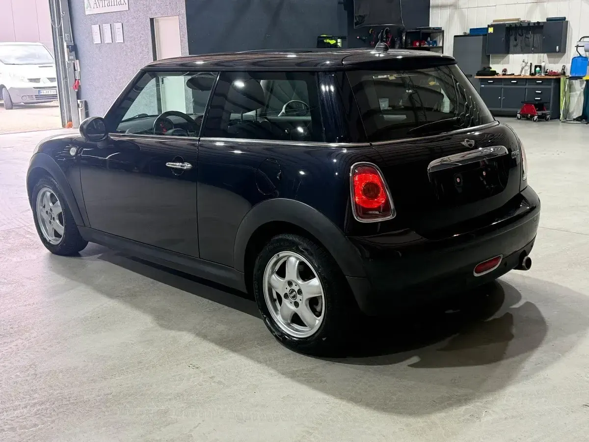Gebraucht Mini Cooper 120 PS (88 kW) 2008 Schwarz Kleinwagen