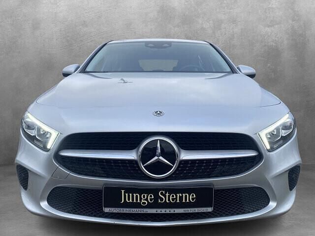 Gebraucht Mercedes A200 Progressive 150 PS (110 kW) 2021 Silber Limousine