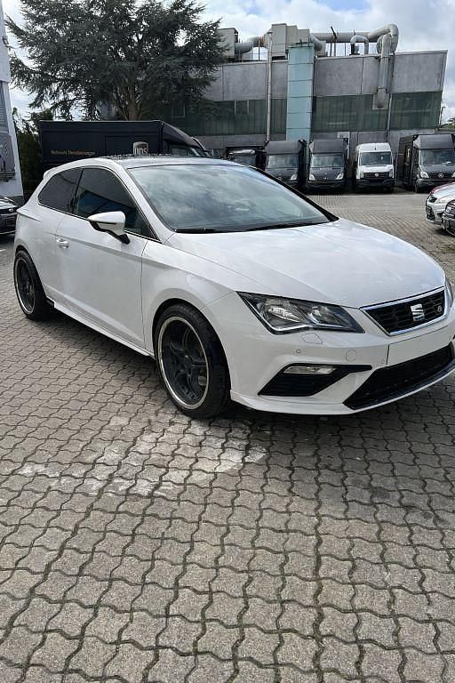 Gebraucht Seat Leon SC FR 179 PS (131 kW) 2017 Weiß Kleinwagen