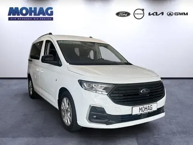 Neu Ford Tourneo Connect Titanium 122 PS (89 kW) 2026 Weiß Van / Kleinbus