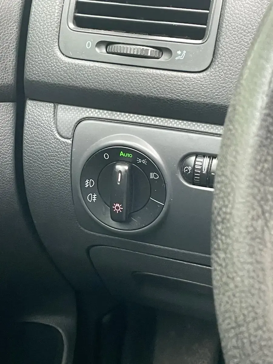 Gebraucht VW Golf V 82 PS (60 kW) 2008 Kleinwagen