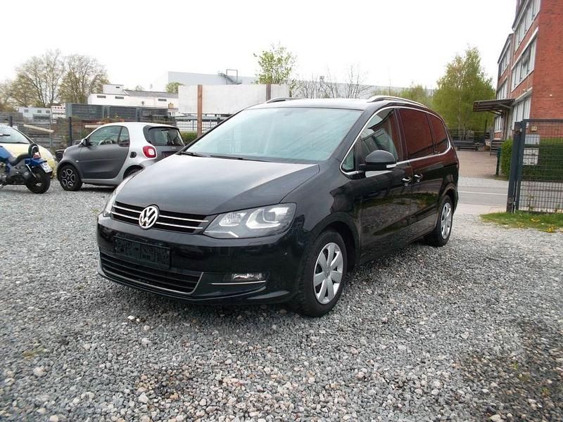 Schwarz Gebraucht 2011 VW Sharan Highline Van / Kleinbus | 13.490 € (Fairer Preis) - Bild 1/4