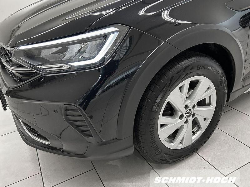 Gebraucht VW Taigo Life 95 PS (69 kW) 2022 Deep black perleffekt (schwarz) SUV