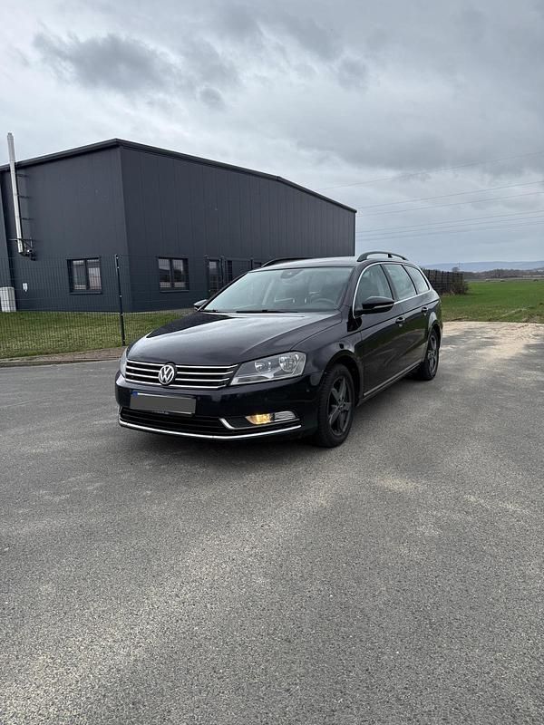 Gebraucht VW Passat 140 PS (102 kW) 2014 Schwarz Kombi