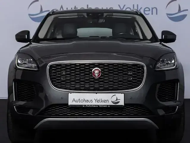 Używany Jaguar E-Pace SE 241 KM (177 kW) 2019 Szary SUV
