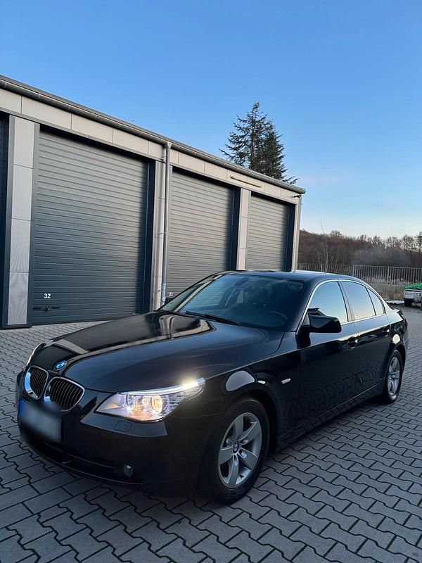 Gebraucht BMW 525 190 PS (139 kW) 2006 Schwarz Limousine
