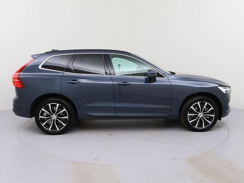 Gebraucht Volvo XC60 Core 197 PS (144 kW) 2023 Blau SUV