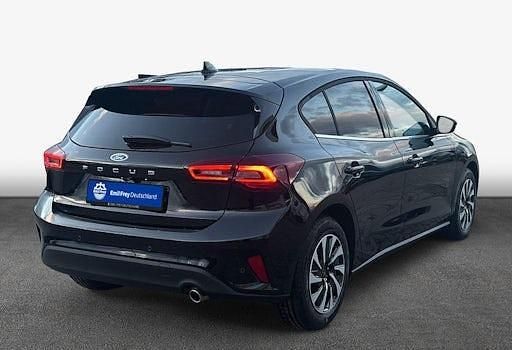 Neu Ford Focus Titanium 125 PS (91 kW) 2025 Schwarz Limousine